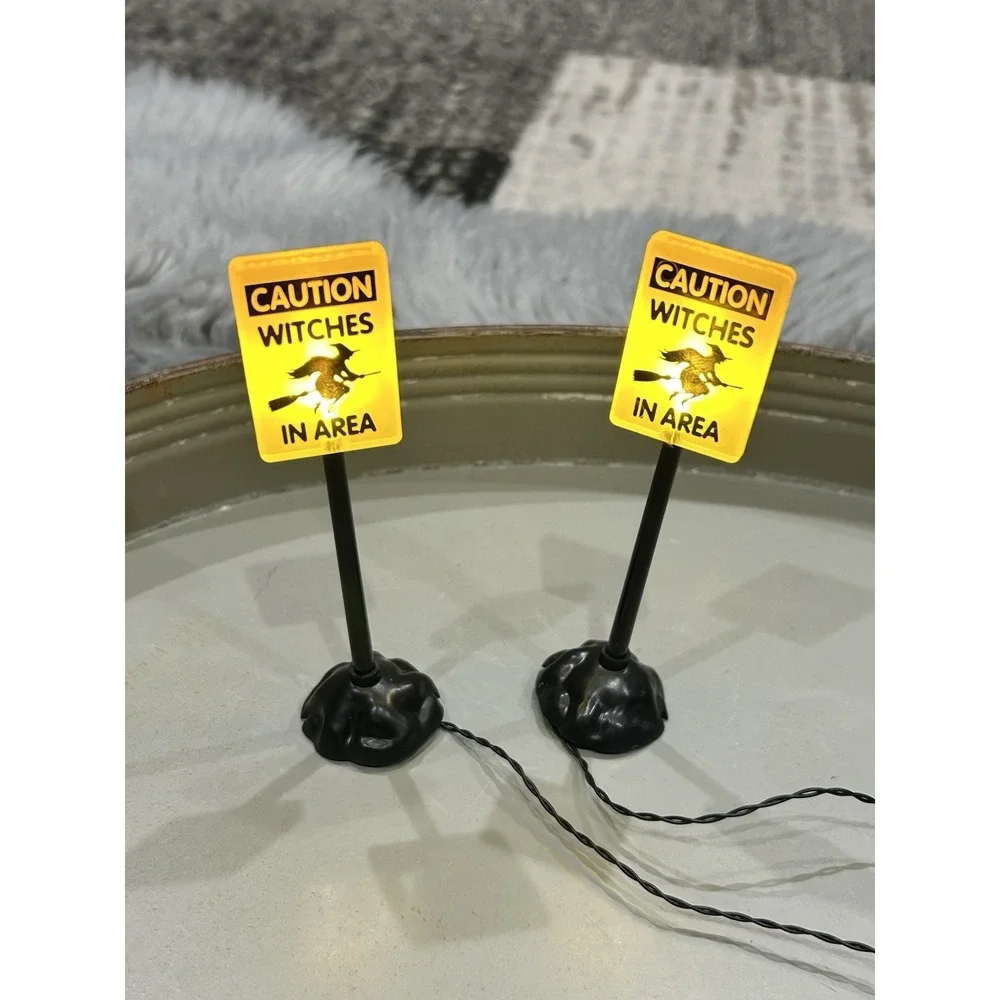 Pumpkin Hollow Spooky Town Halloween Village Witch Street Crossing LightUp Signs